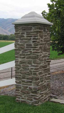 Large Ledge Stone Pillar