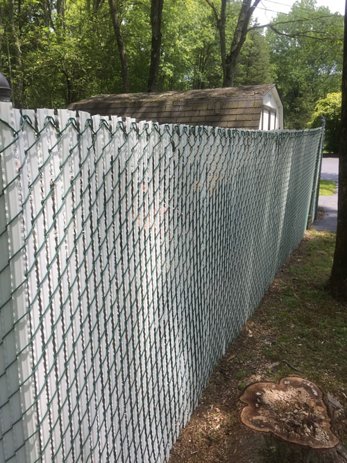 7' H x 10' L Black Wave Slat™ Single Wall Privacy Chain Link Fence Slats 